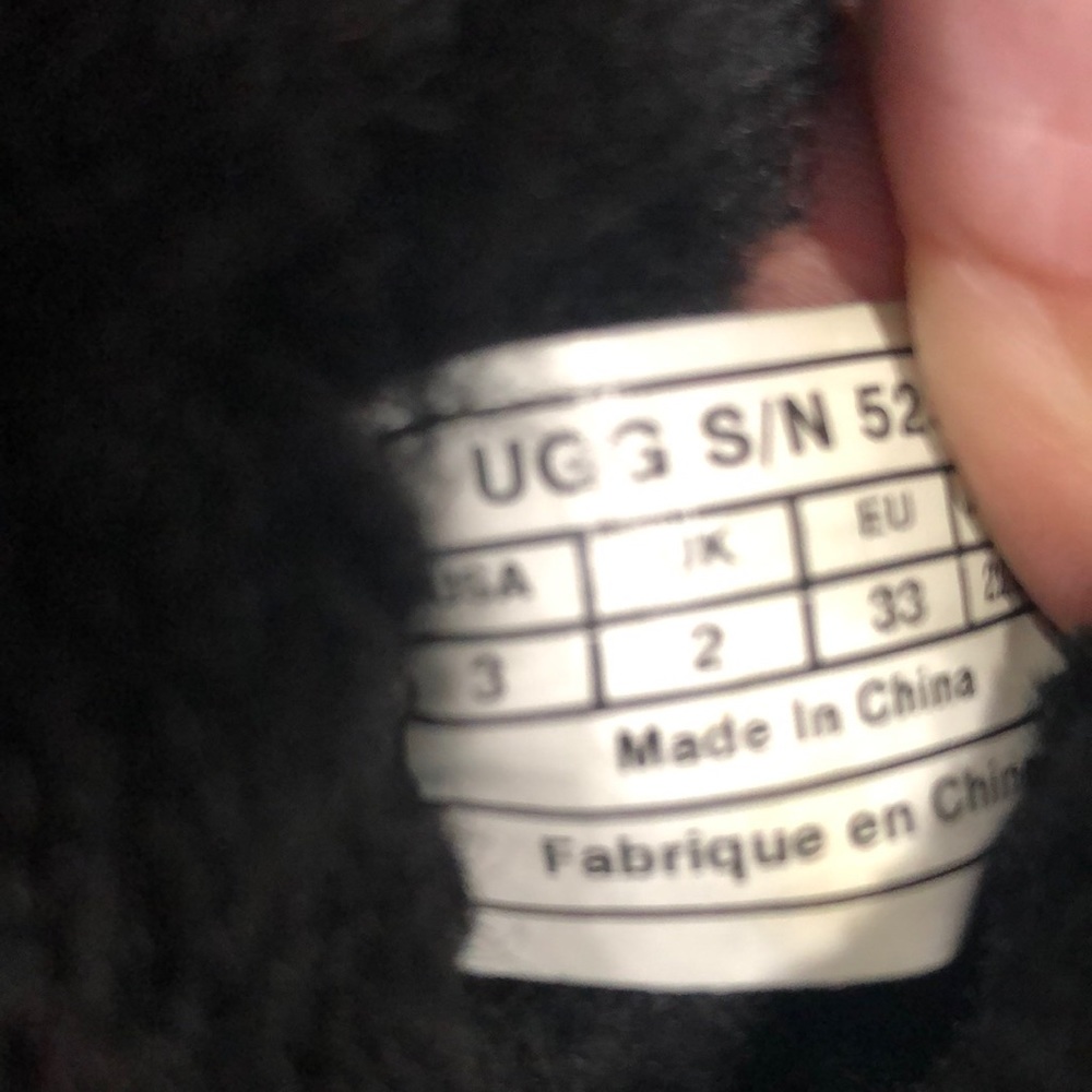 Ugg - Picture 6 of 7
